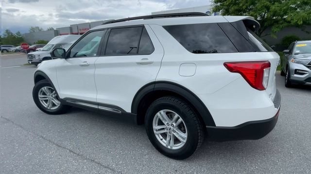 Certified 2023 Ford Explorer XLT w/ Equipment Group 202A AWD/4WD image 4