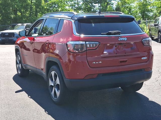 Used 2018 Jeep Compass Latitude w/ Popular Equipment Group AWD/4WD image 10