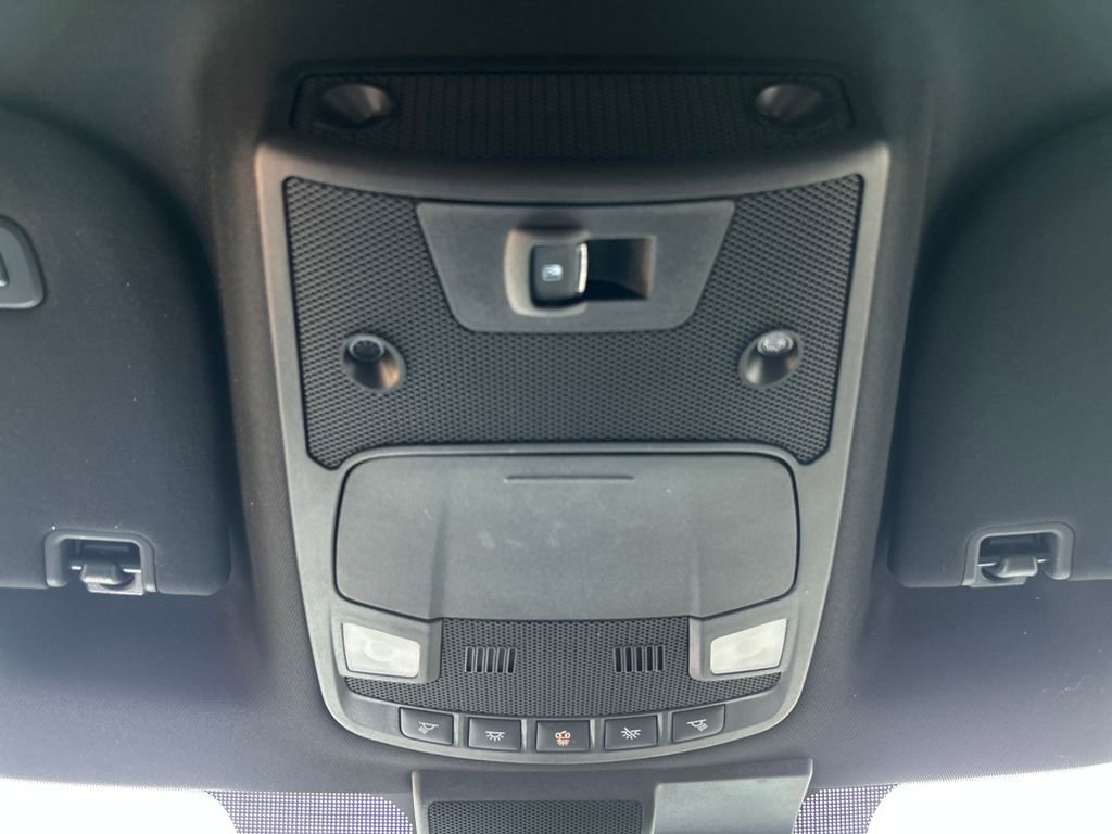 Certified 2020 Ford F150 Lariat w/ Equipment Group 502A Luxury image 20