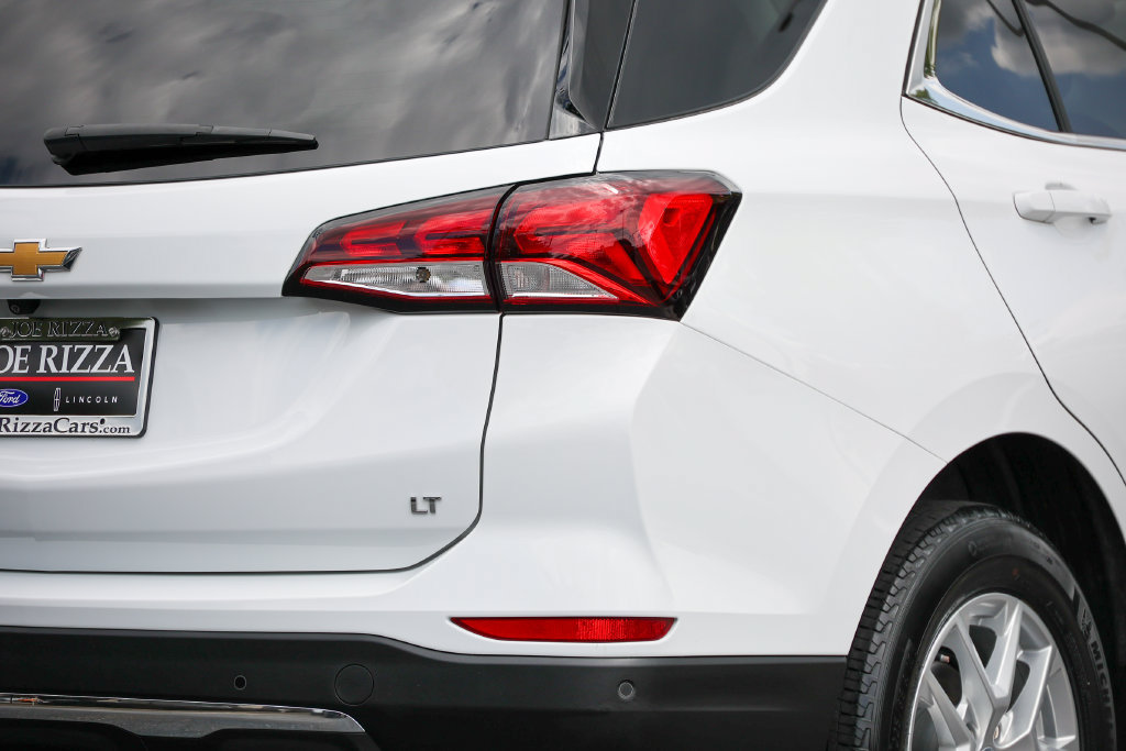 Used 2022 Chevrolet Equinox LT FWD image 22
