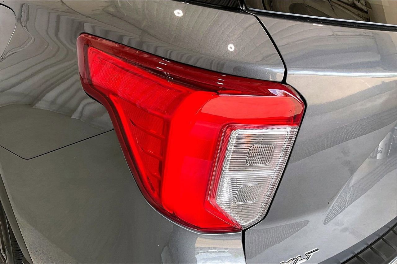 Certified 2023 Ford Explorer XLT w/ Equipment Group 202A image 30