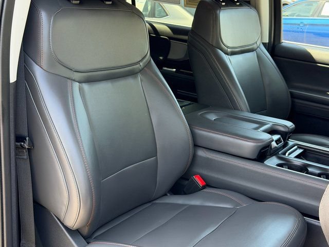 Certified 2025 Ford Expedition Active AWD/4WD image 38