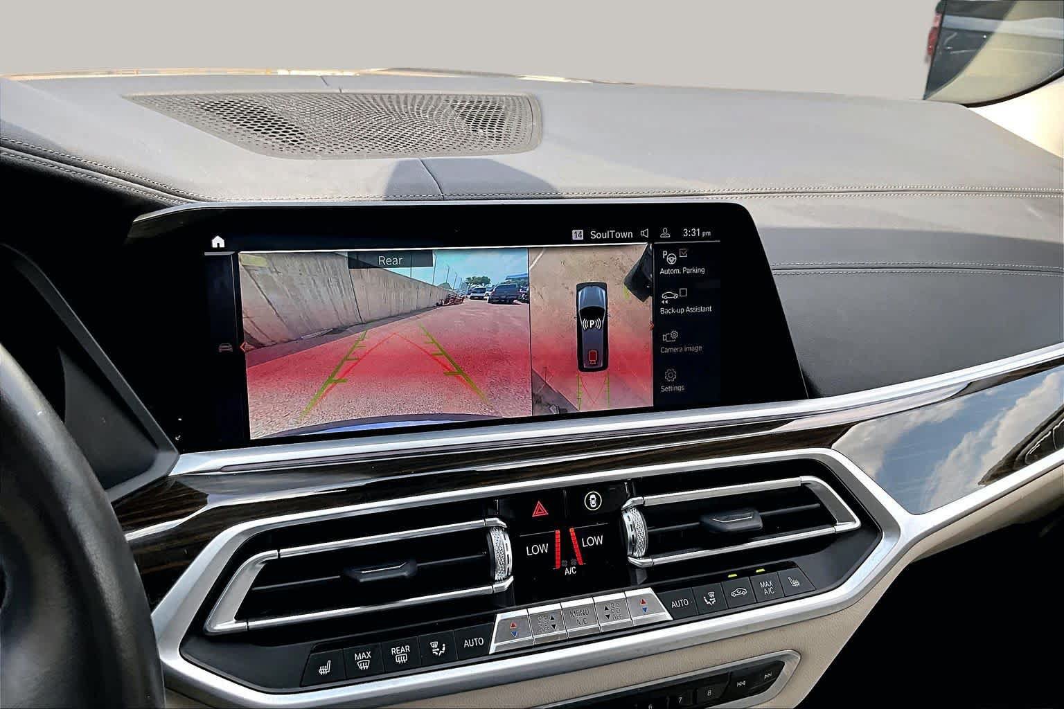 Used 2020 BMW X7 xDrive40i w/ Premium Package AWD/4WD image 29