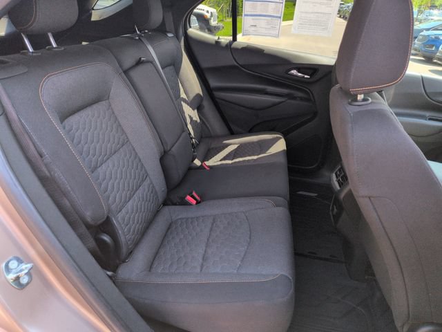 Used 2018 Chevrolet Equinox LT AWD/4WD image 17