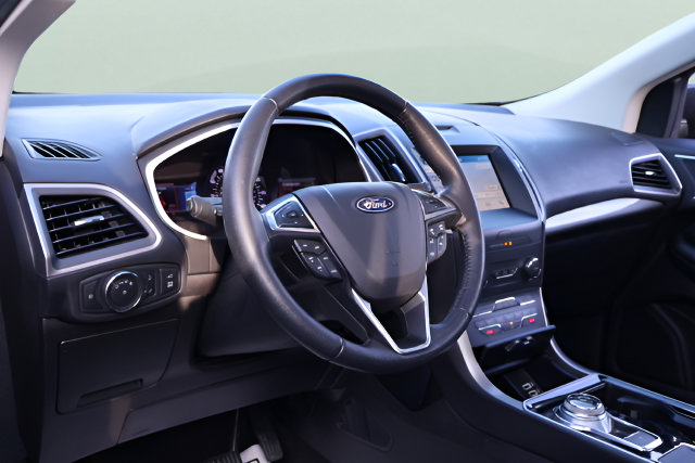 Certified 2019 Ford Edge SEL w/ Equipment Group 201A AWD/4WD image 13