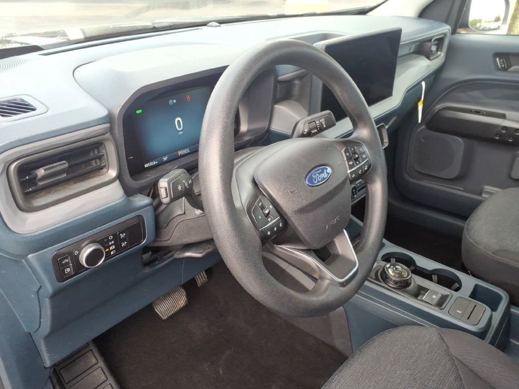 Certified 2025 Ford Maverick XL FWD image 16