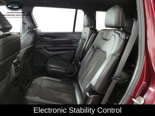 Used 2023 Jeep Grand Cherokee L Laredo image 15