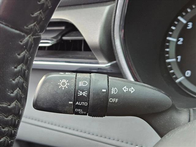 Used 2021 Toyota Highlander Limited image 14