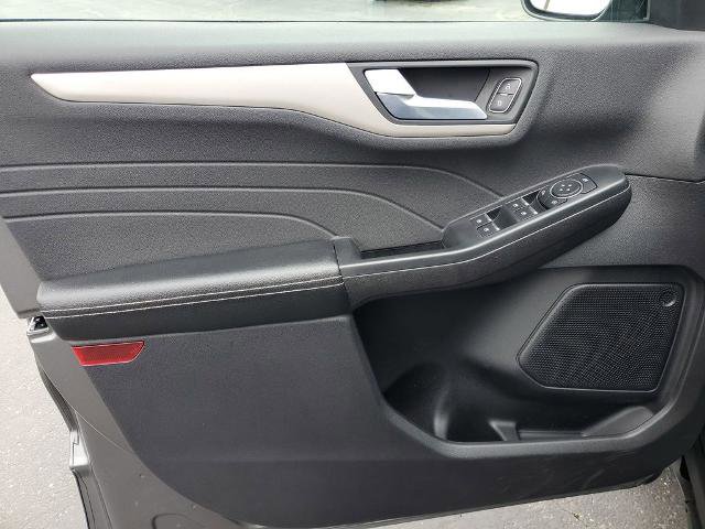 Certified 2022 Ford Escape SEL AWD/4WD image 19