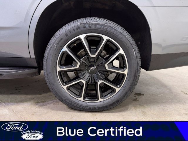 Used 2022 Chevrolet Tahoe RST w/ Luxury Package RWD image 8