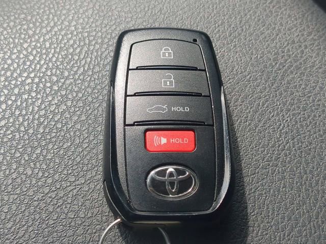 Used 2025 Toyota Camry SE w/ Multimedia Upgrade Package image 29