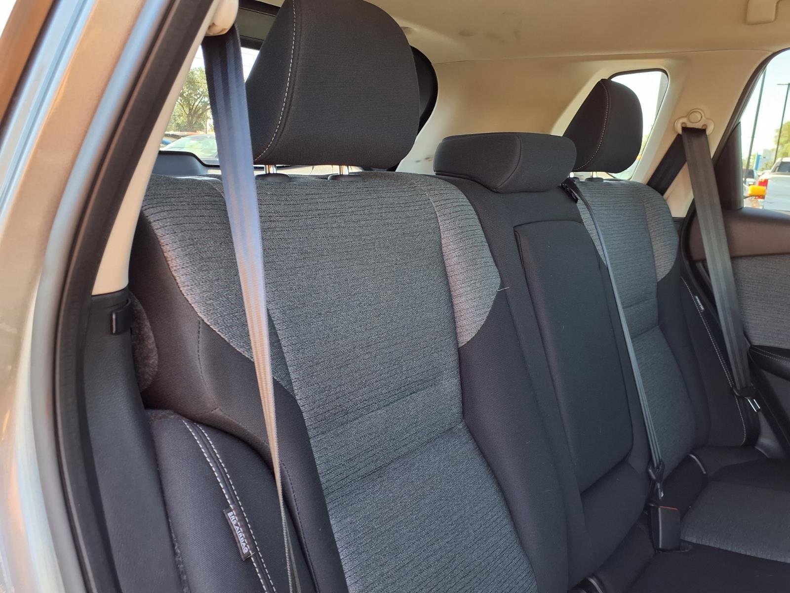 Used 2022 Nissan Rogue SV FWD image 15