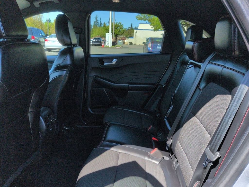 Certified 2023 Ford Escape ST-Line w/ Tech Pack #1 AWD/4WD image 23