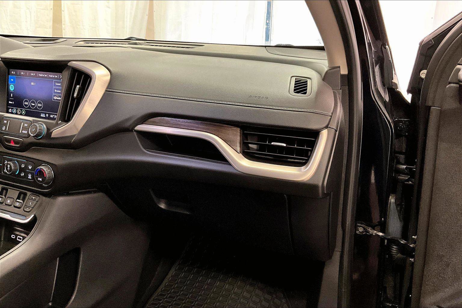 Used 2019 GMC Terrain Denali image 15