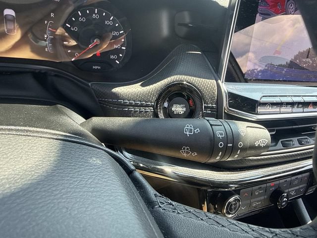 Used 2026 Jeep Compass Limited AWD/4WD image 32