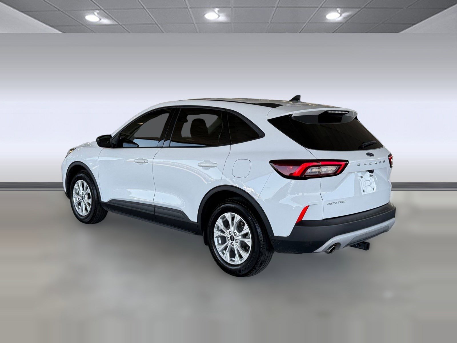 Certified 2025 Ford Escape Active FWD image 3
