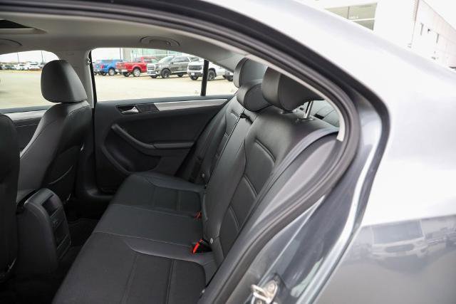 Used 2017 Volkswagen Jetta SE image 20