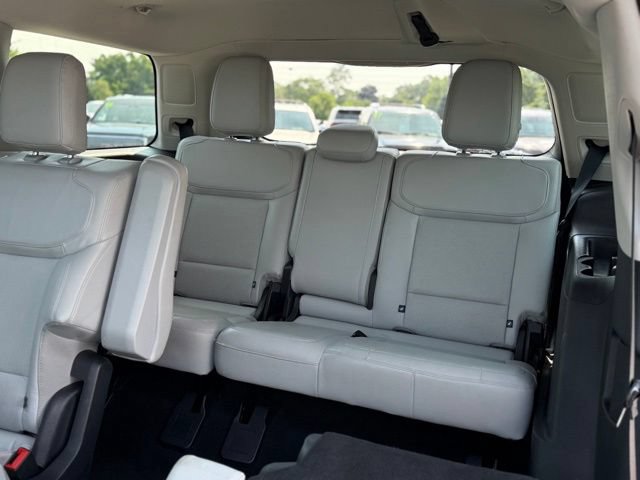 Certified 2025 Ford Expedition Platinum AWD/4WD image 24