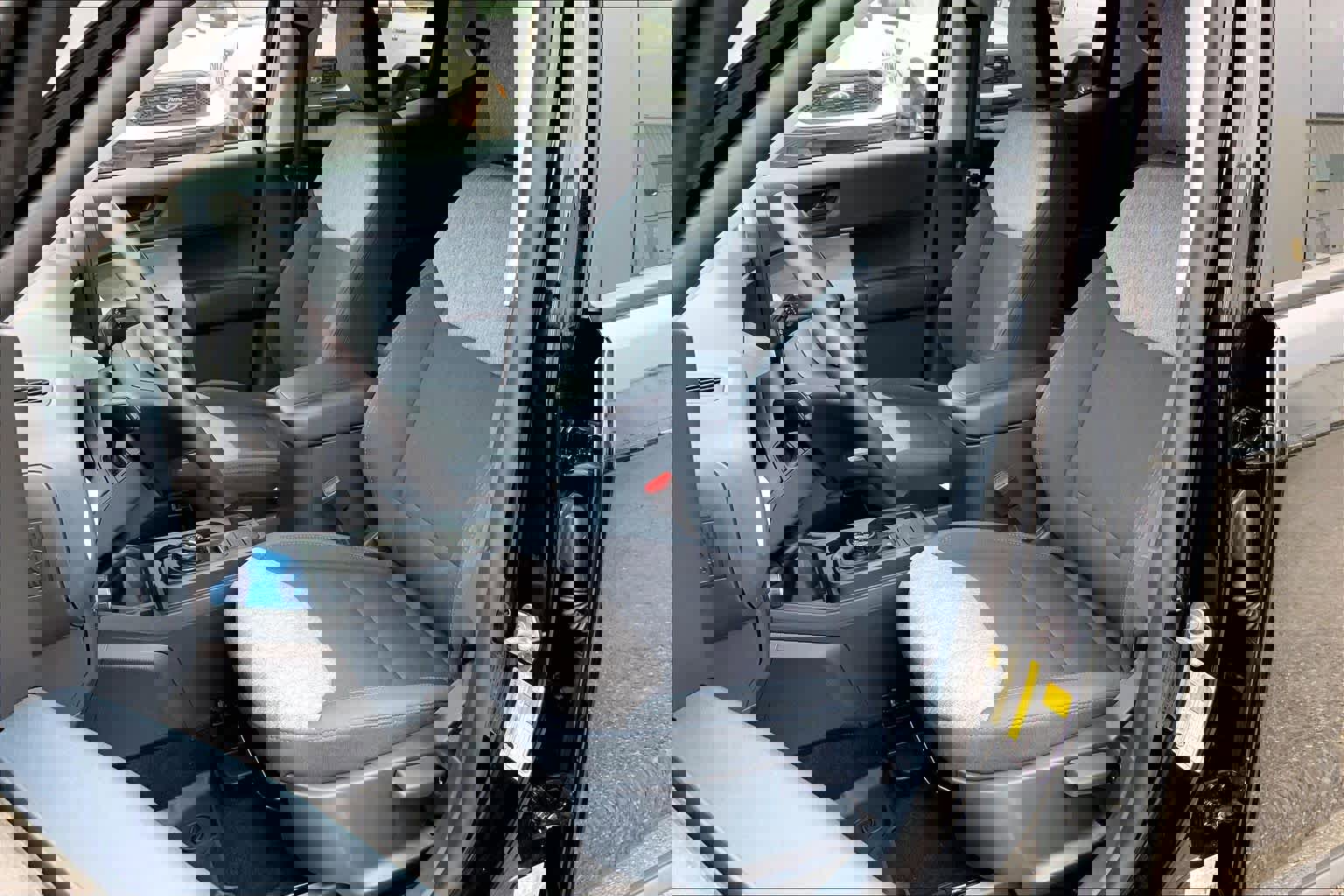 Certified 2025 Ford Maverick XLT image 9