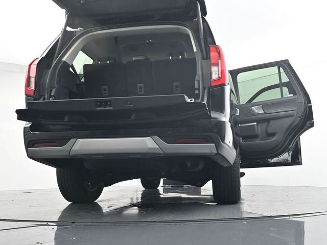 Certified 2025 Ford Expedition Platinum AWD/4WD image 46