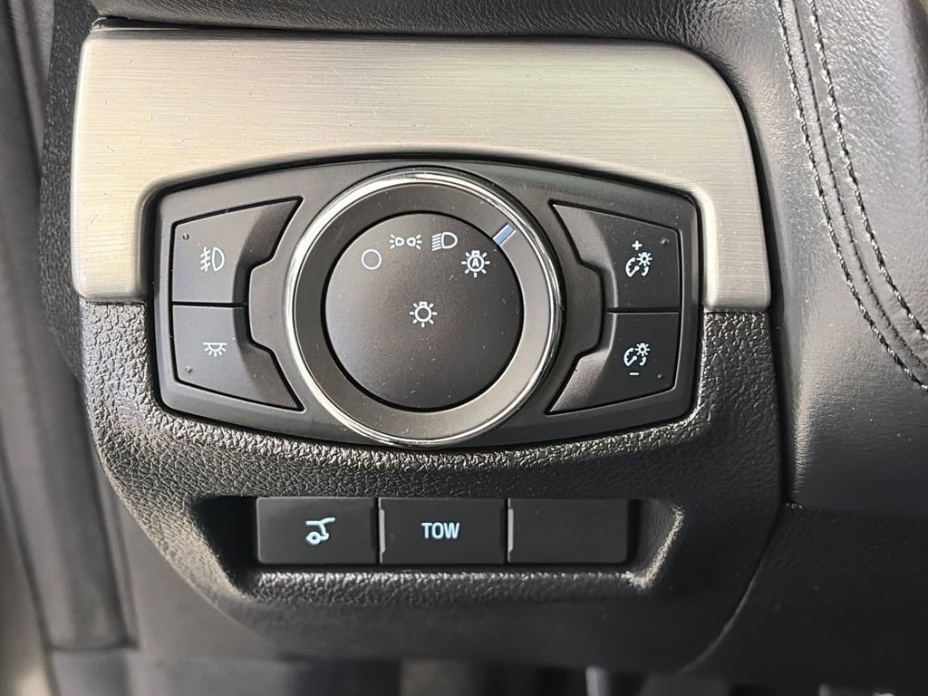 Certified 2017 Ford Explorer Platinum AWD/4WD image 24