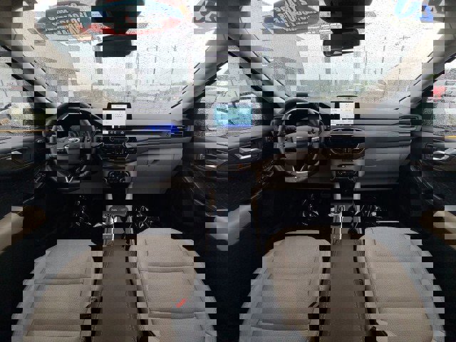 Certified 2020 Ford Escape Titanium image 22