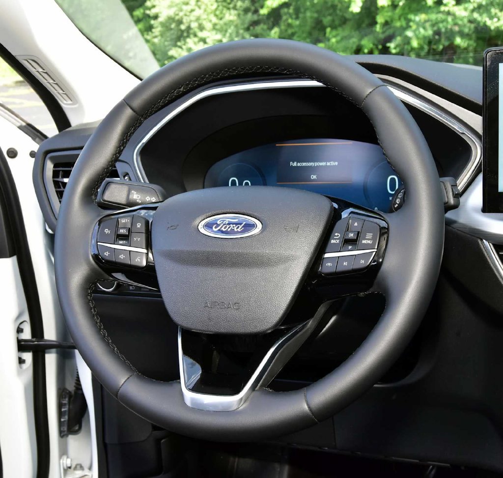 Certified 2023 Ford Escape Platinum AWD/4WD image 13