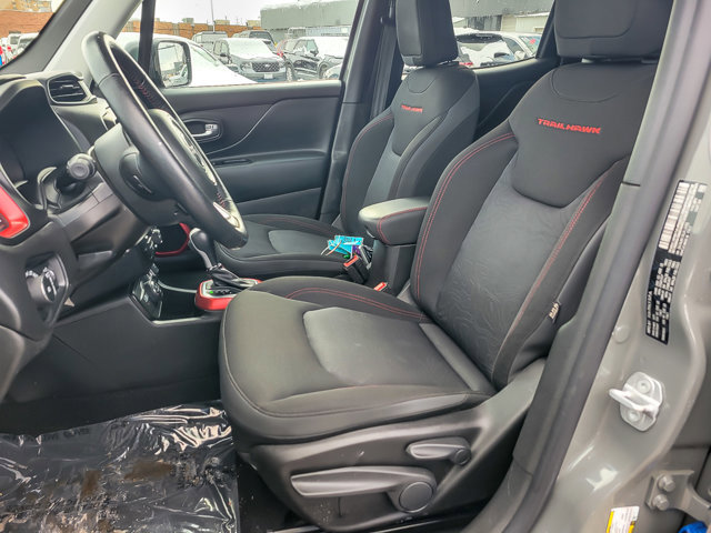 Used 2020 Jeep Renegade Trailhawk w/ UConnect 8.4 Nav Group image 9