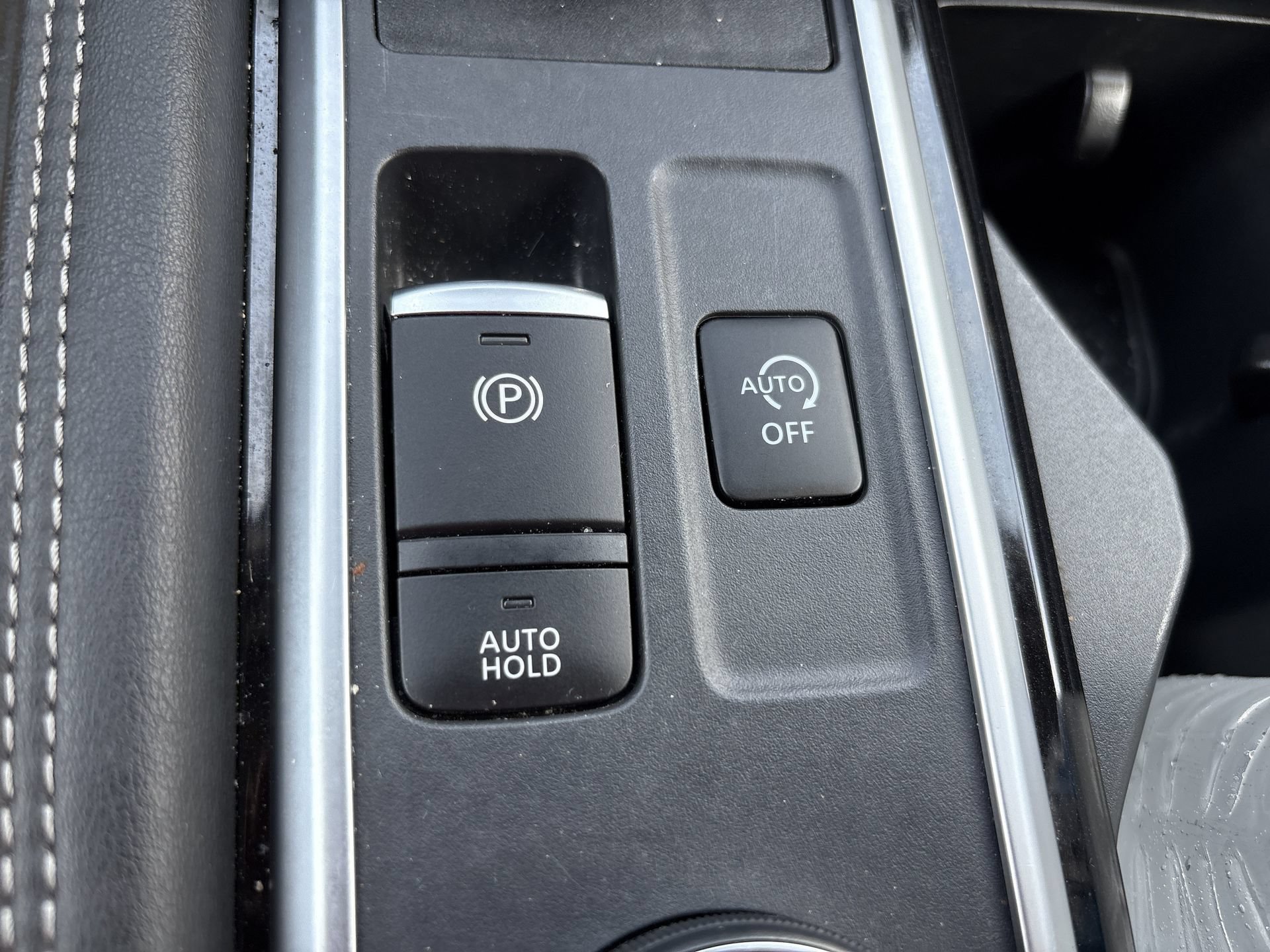 Used 2025 Nissan Pathfinder Platinum w/ Cargo Package AWD/4WD image 9