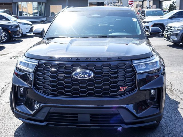 Certified 2025 Ford Explorer ST AWD/4WD image 5