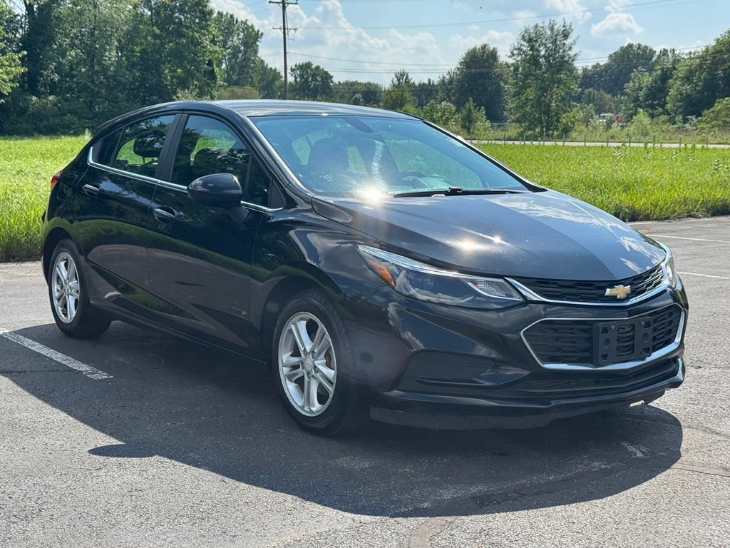 Used 2017 Chevrolet Cruze LT FWD image 6