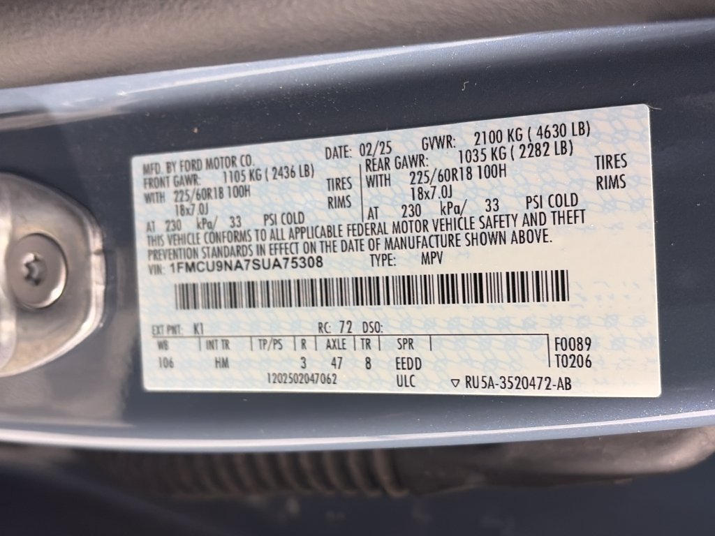 Certified 2025 Ford Escape ST-Line Select AWD/4WD image 9