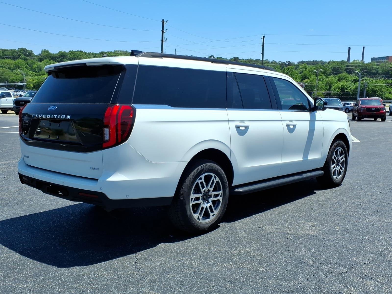 Certified 2025 Ford Expedition Max Active AWD/4WD image 8