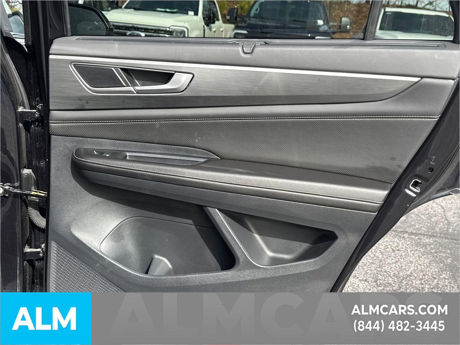 Used 2025 Volkswagen Atlas Cross Sport SE image 20