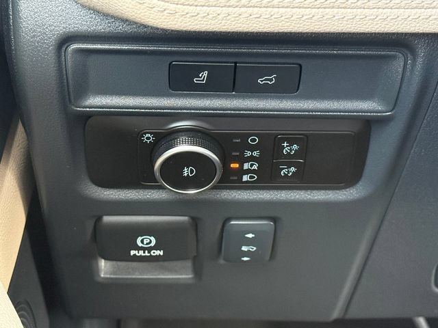Certified 2024 Ford Expedition Limited AWD/4WD image 23