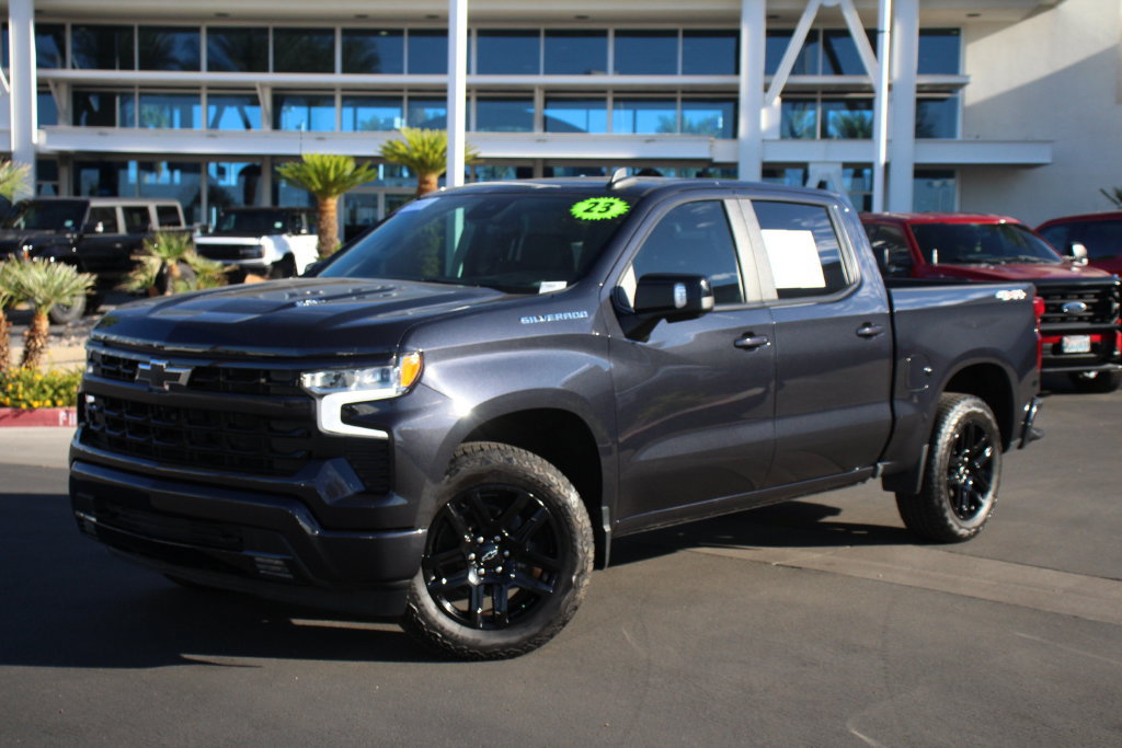 Used 2023 Chevrolet Silverado 1500 RST w/ Convenience Package II AWD/4WD image 1