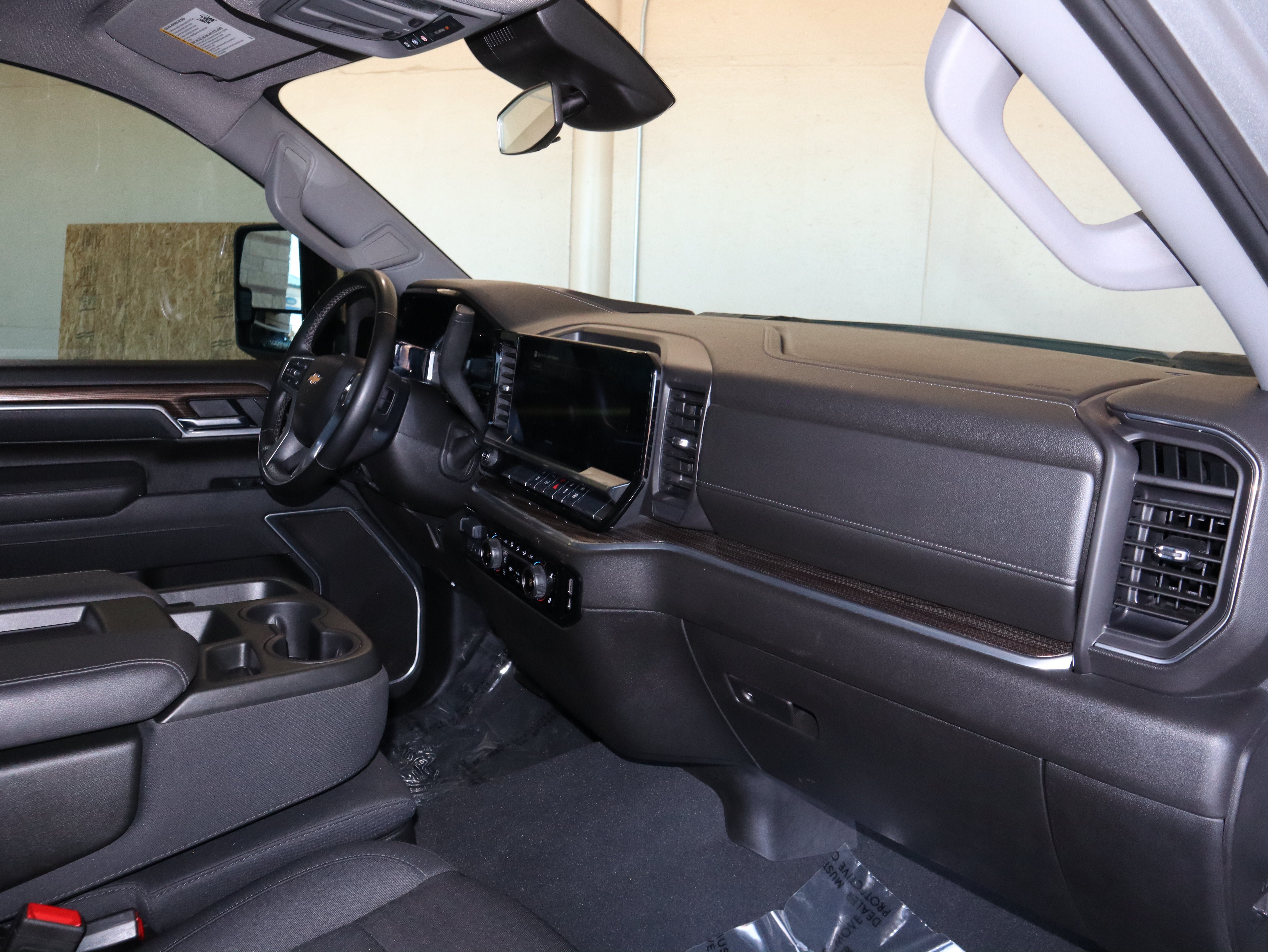 Used 2025 Chevrolet Silverado 2500 LT w/ Convenience Package AWD/4WD image 40