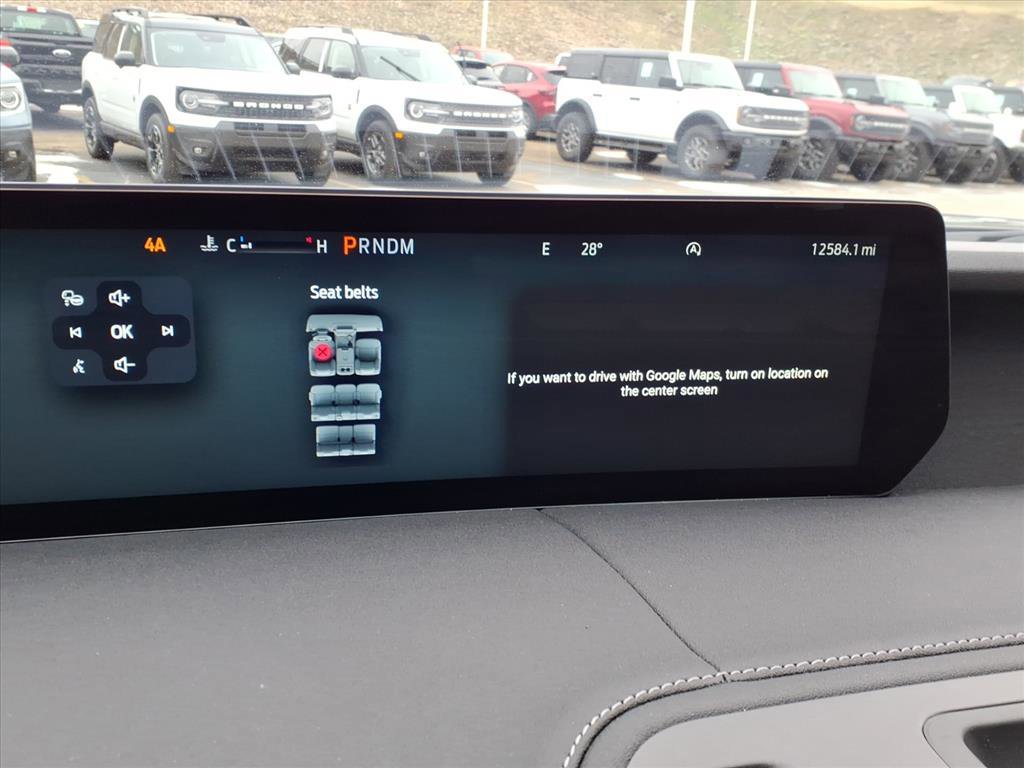 Certified 2025 Ford Expedition Platinum w/ Driver's Package image 20