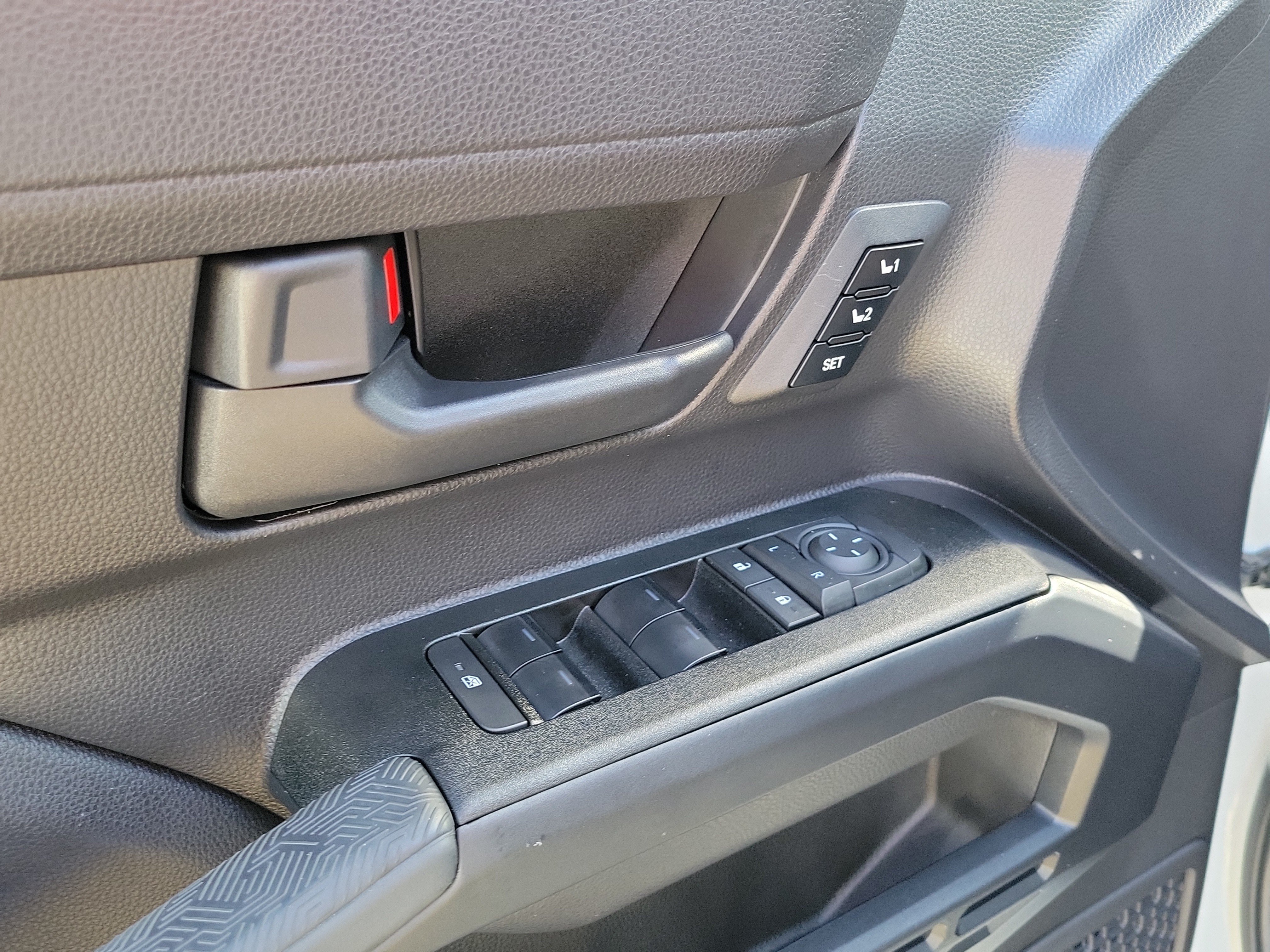 Used 2025 Toyota 4Runner TRD Off-Road Premium AWD/4WD image 19