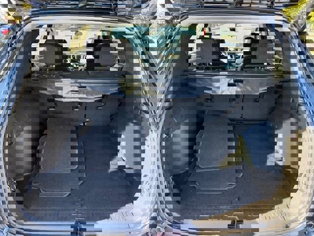 Used 2023 Chevrolet Equinox LT w/ Driver Convenience Package image 17