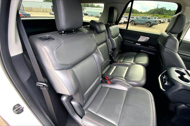 Certified 2025 Ford Expedition Active AWD/4WD image 27