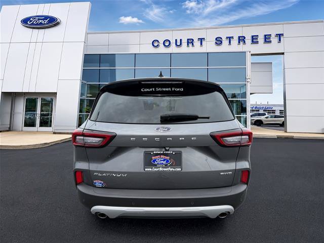 Certified 2023 Ford Escape Platinum AWD/4WD image 2