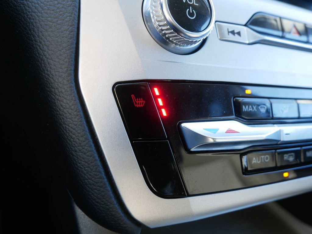 Certified 2022 Ford Explorer XLT w/ Class IV Trailer Tow Package image 21