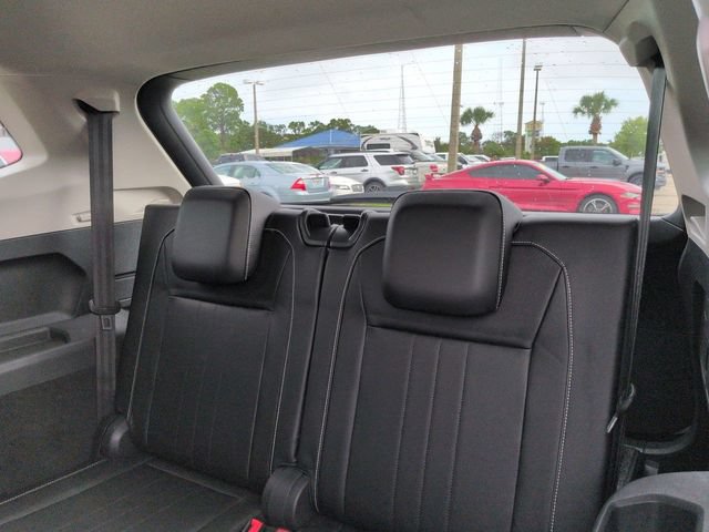 Used 2022 Volkswagen Tiguan SE w/ Panoramic Sunroof Package FWD image 15