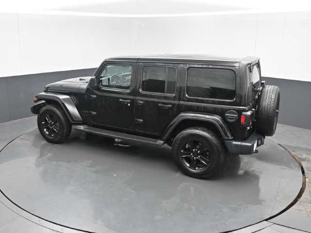 Used 2020 Jeep Wrangler Unlimited Sahara AWD/4WD image 31