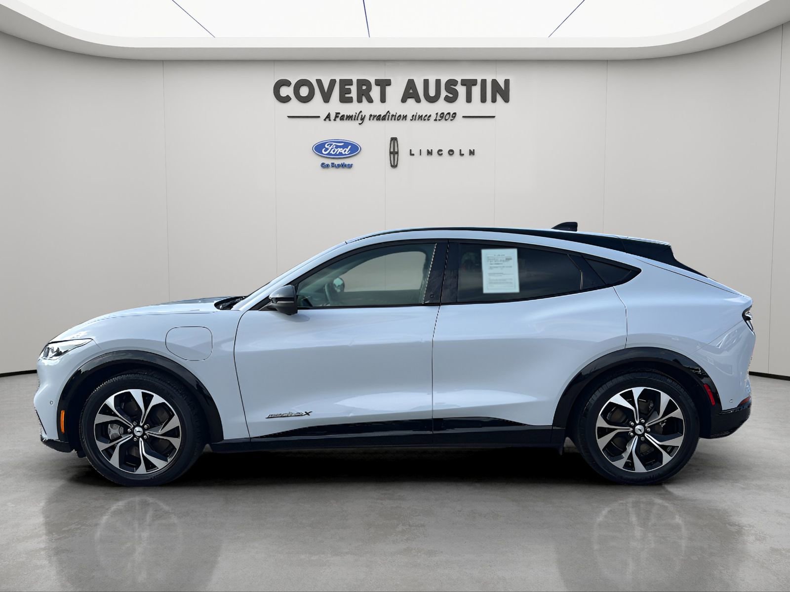 Certified 2023 Ford Mustang Mach-E Premium AWD/4WD image 2