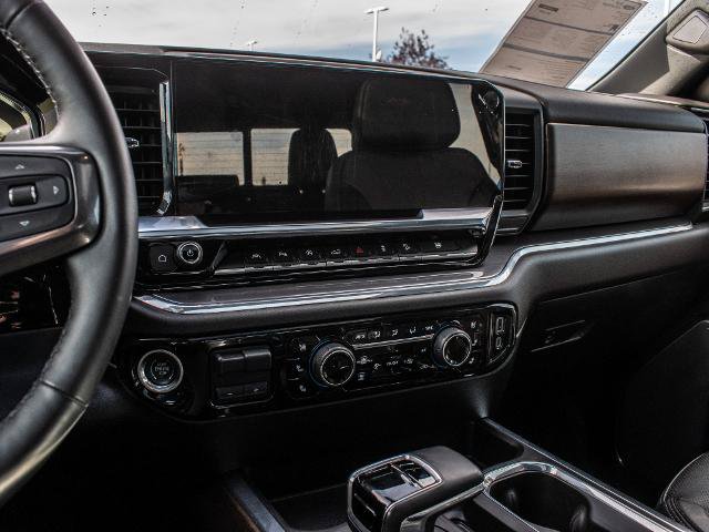 Used 2024 Chevrolet Silverado 1500 High Country w/ Technology Package AWD/4WD image 13