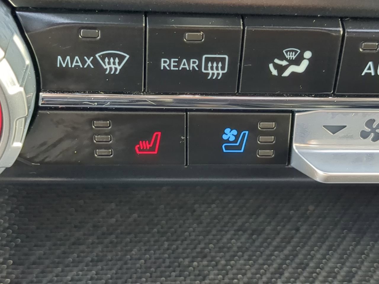 Certified 2023 Ford F150 Raptor w/ Raptor Carbon Fiber Package image 24