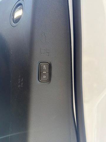 Certified 2025 Ford Expedition Platinum AWD/4WD image 12