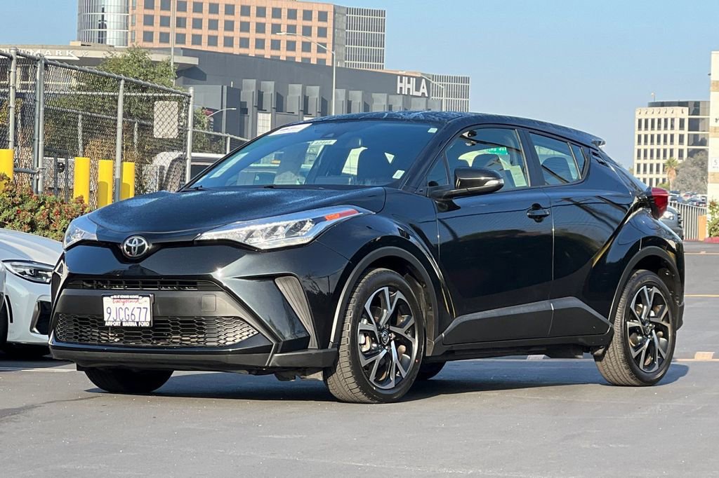 Used 2020 Toyota C-HR XLE image 8
